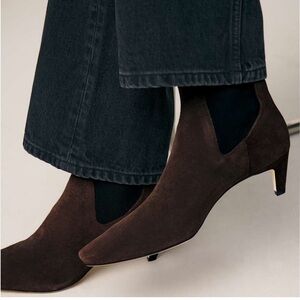 Reformation Women's Roberta Ankle Boots Boss Suede Size USA 8 Like New